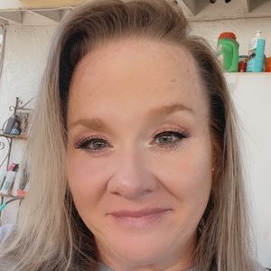 Meet your Posher, Joy